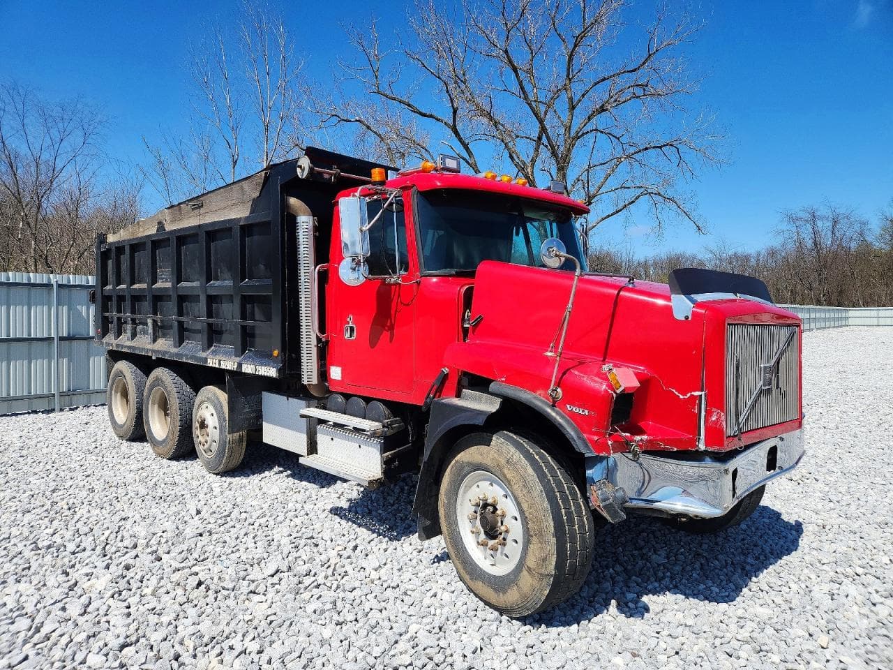 2000 Volvo Conventional